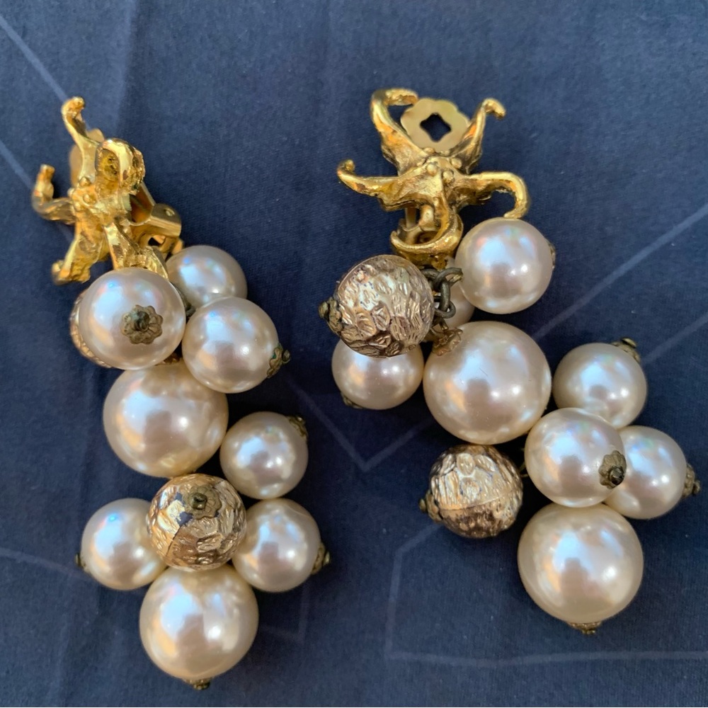 PHASE EIGHT. Pearl/Starfish and Gold Clip‎ on Earrings.